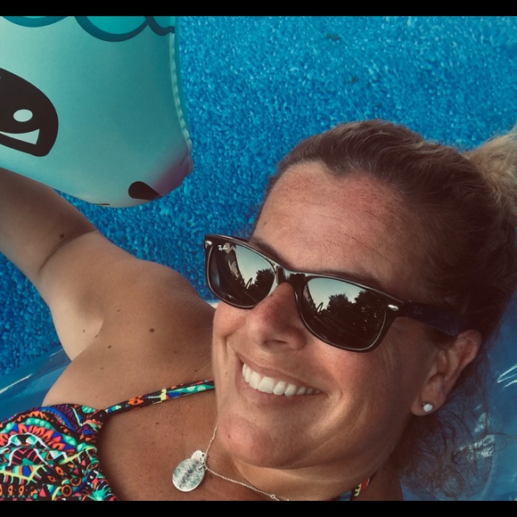 Meet your Posher, Kristy - Picture 1 of 1